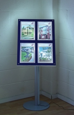 Lit podium display, 4x A4P, angled Lit podium display, 4x A4P, angled